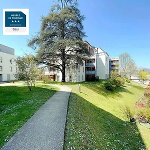 Beautiful T4 Parking Large Terrace , Annecy France